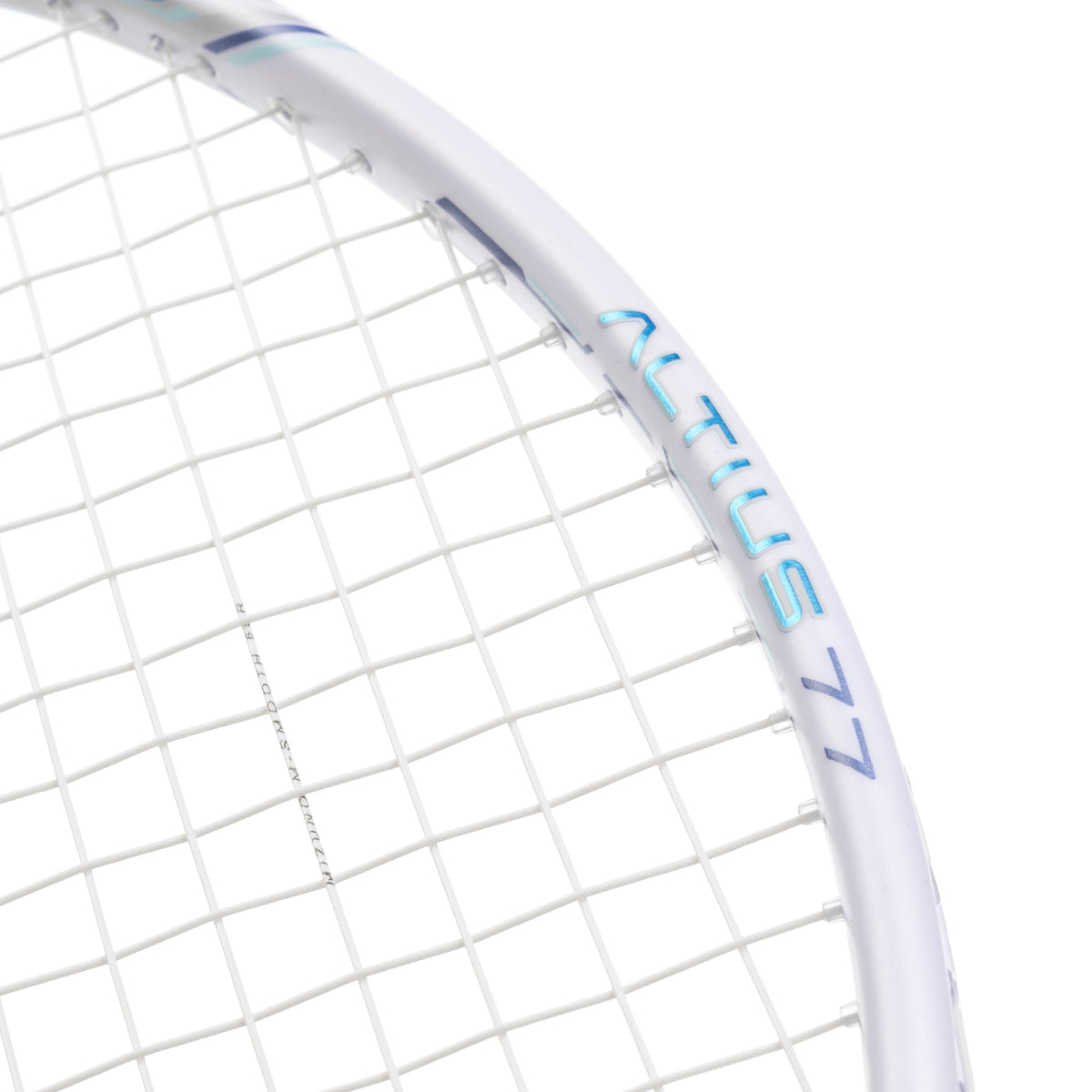 MIZUNO ALTIUS 77 White/Light Blue badminton racquet – ALTIUS 77 head branding detail